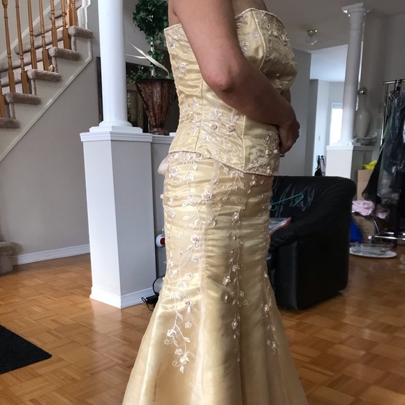 WOMANS COCKTAIL DRESS SIZE MEDIUM FULLY ADJUSTABLE TOP - Picture 6 of 9